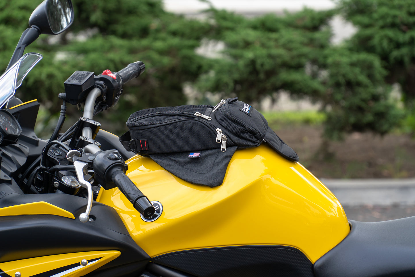 1602X2MBCNW Manta X2 Magnetic Tank Bag BC NW